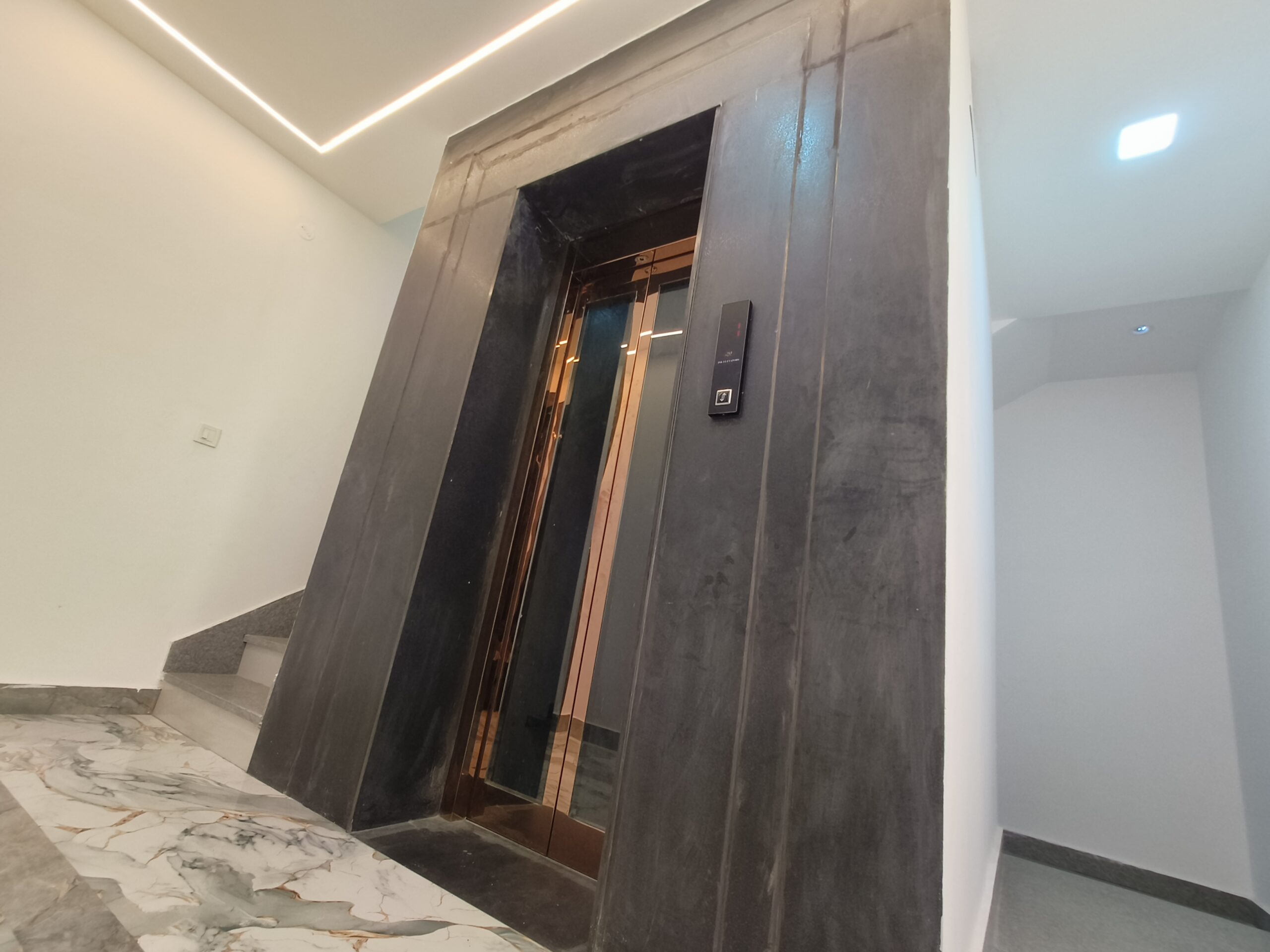 ELEVATOR ( LIFT )